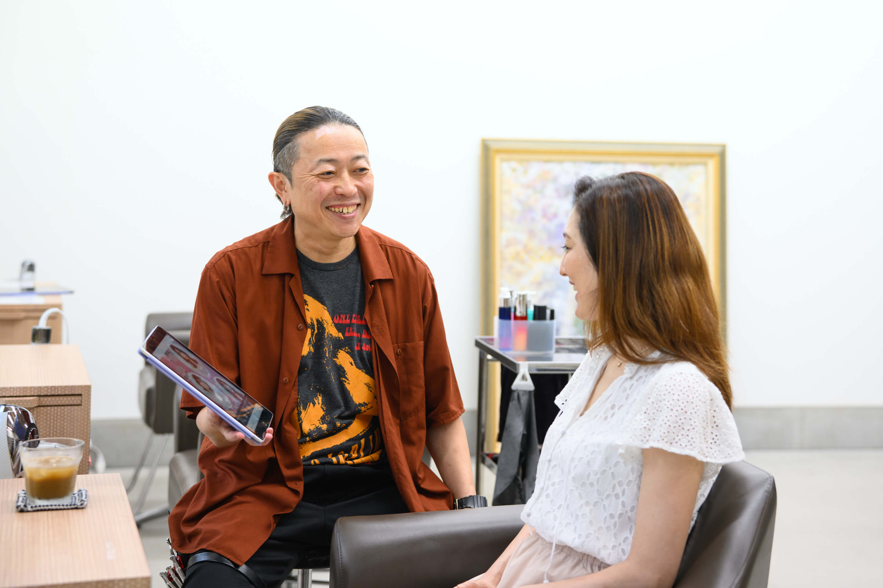 SALON TOUR
