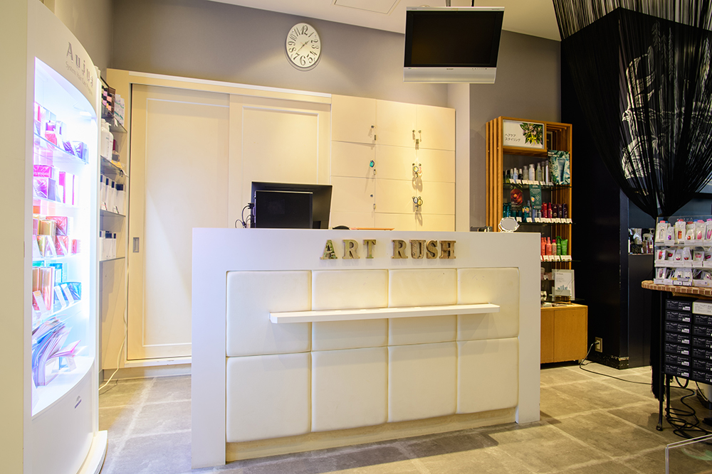 SALON TOUR